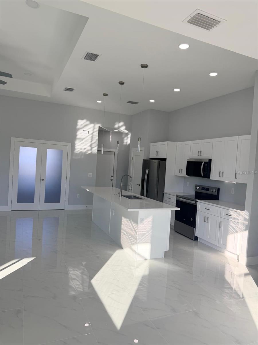 Image 33 of 62 For 313 El Dorado Boulevard N