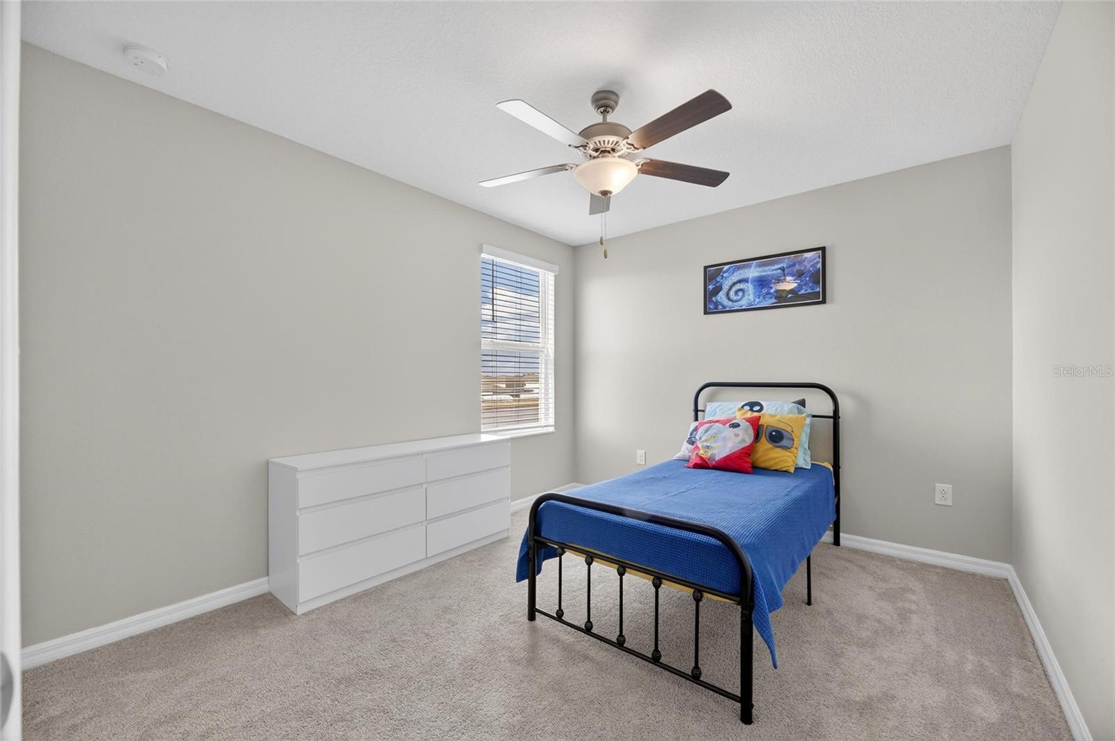 Listing photo id 29 for 16791 Delia Street