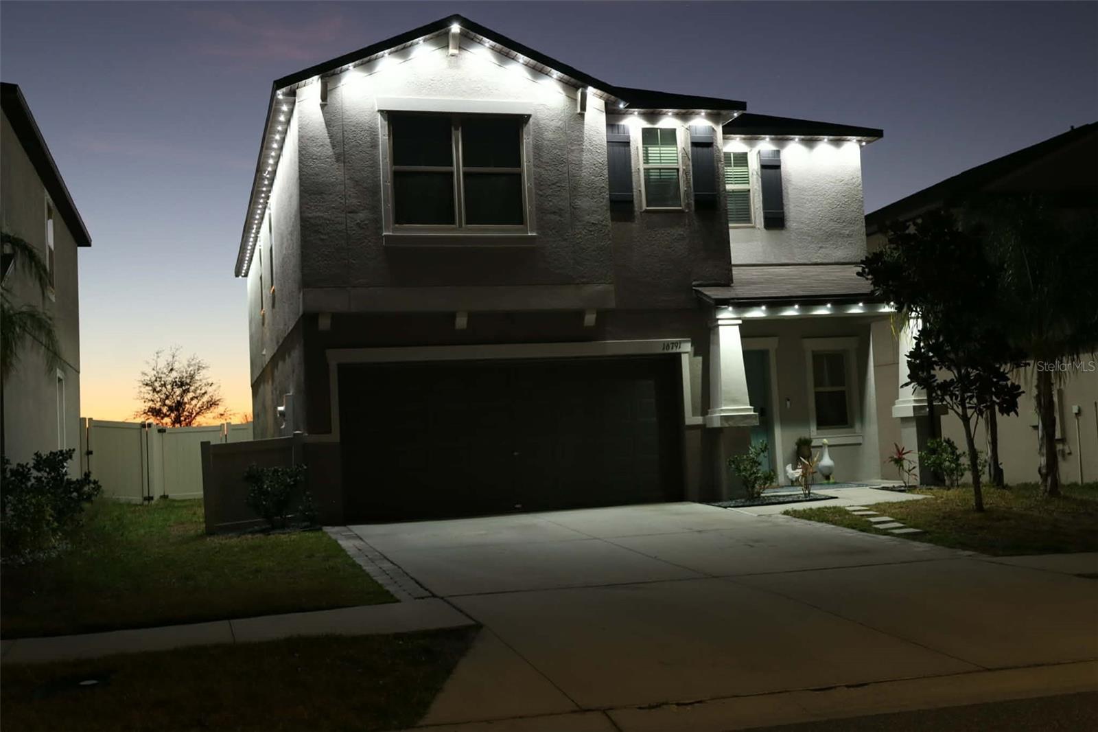 Listing photo id 46 for 16791 Delia Street