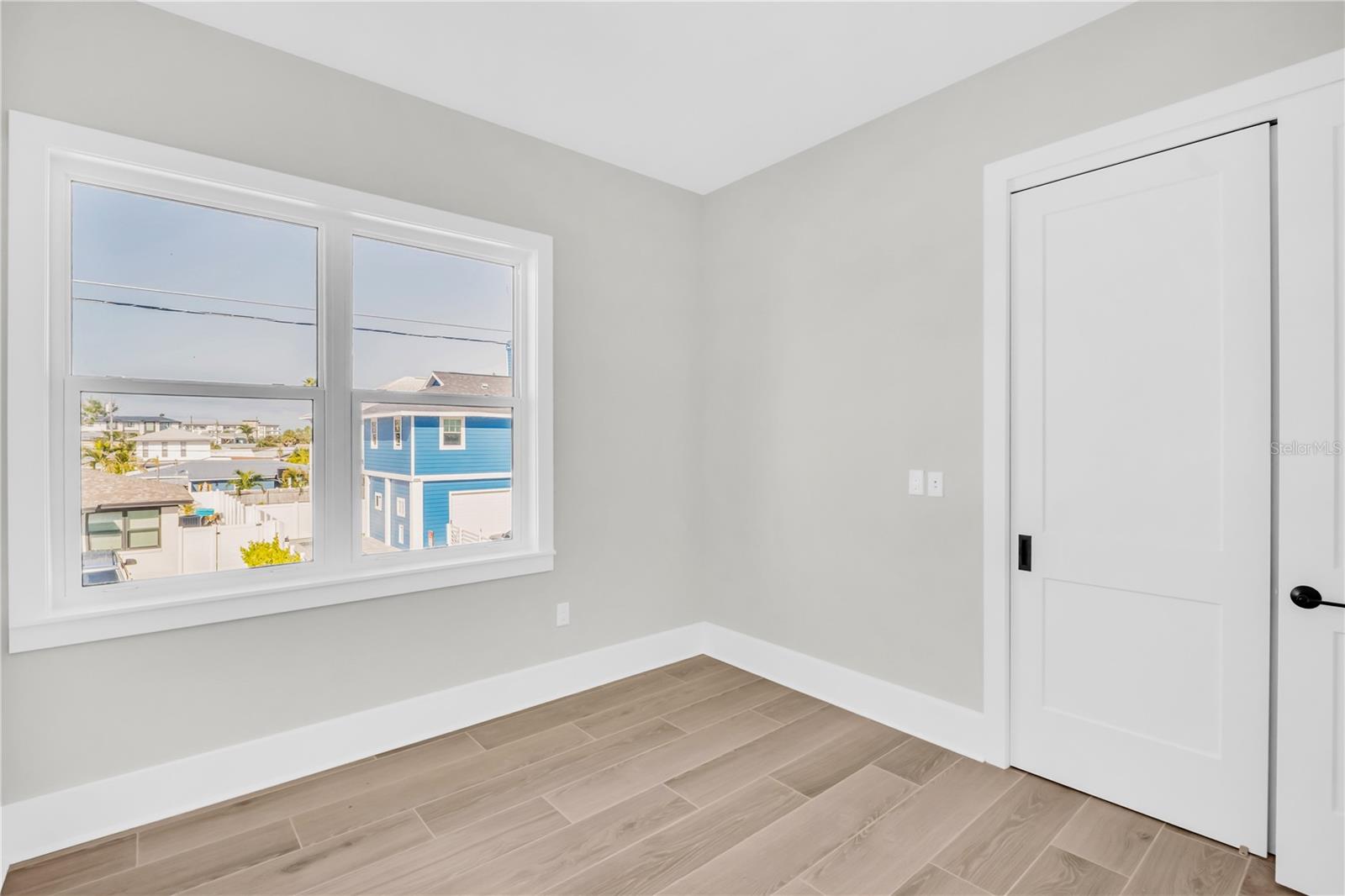 Image 18 of 56 For 187 145th Avenue E 4