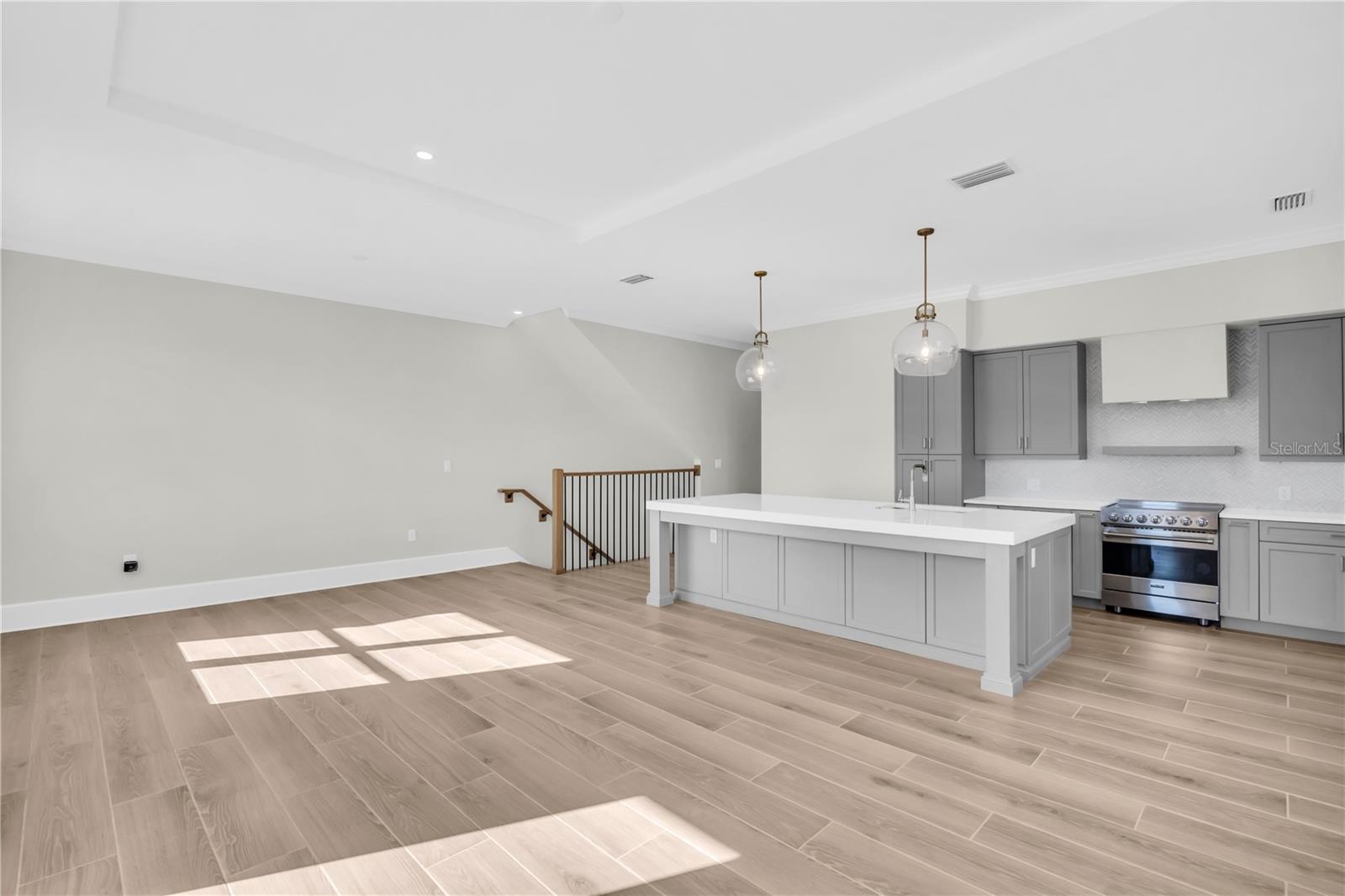 Image 9 of 56 For 187 145th Avenue E 4