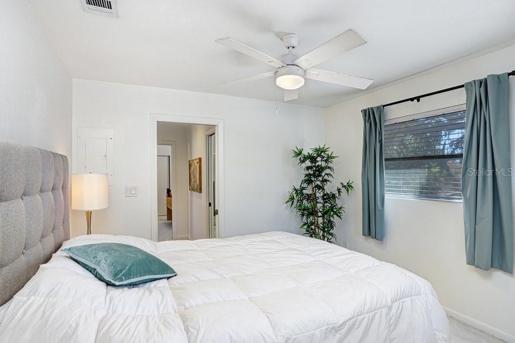 Image 13 of 20 For 4921 Regnas Avenue