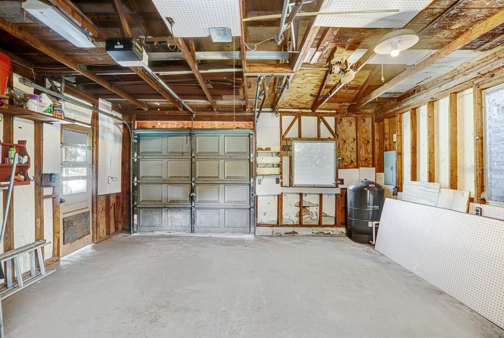 Image 18 of 20 For 4921 Regnas Avenue