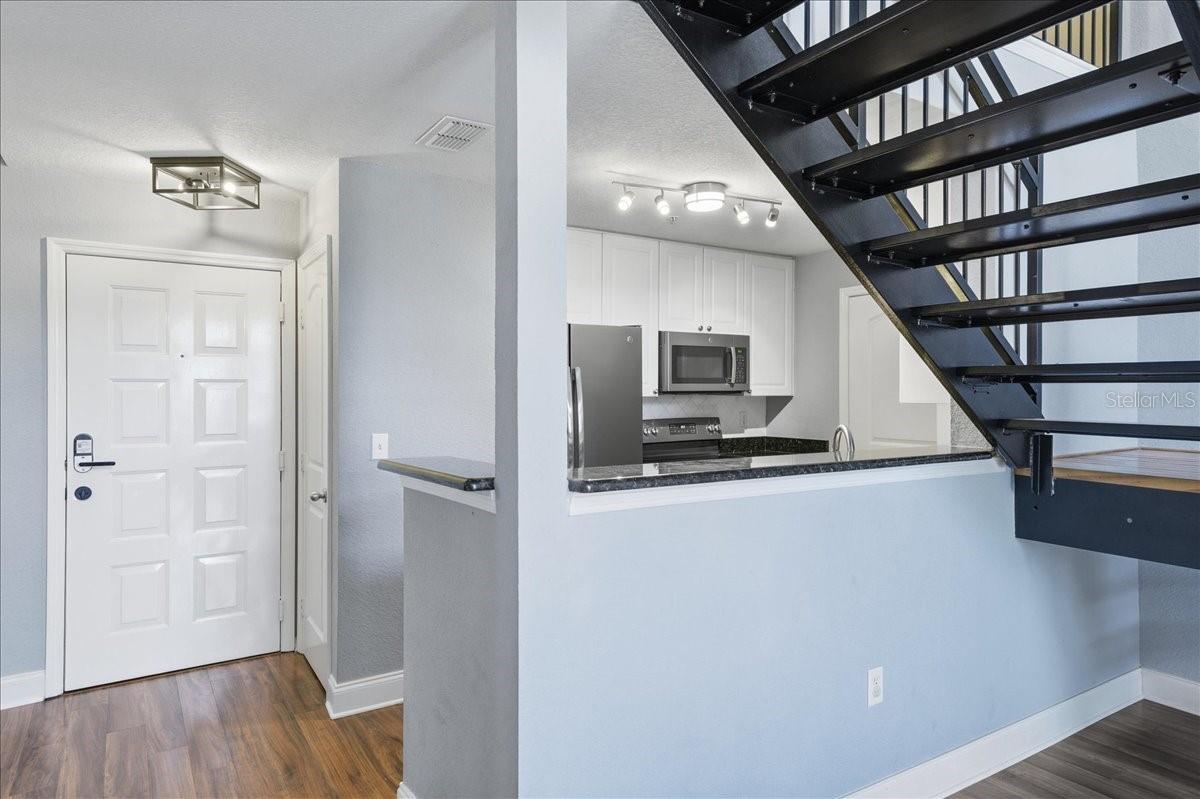 Image 16 of 67 For 4221 Spruce Street 1403