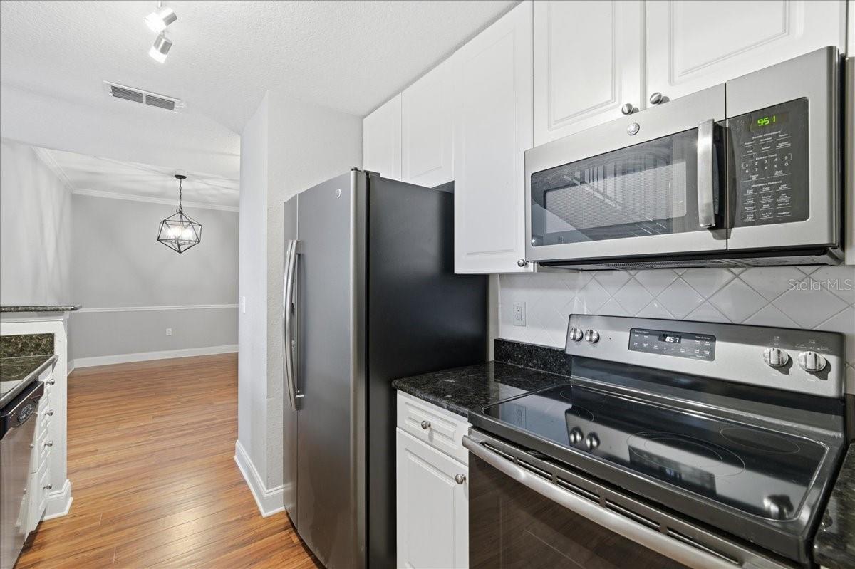 Image 19 of 67 For 4221 Spruce Street 1403