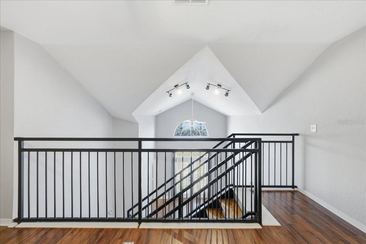 Image 37 of 67 For 4221 Spruce Street 1403