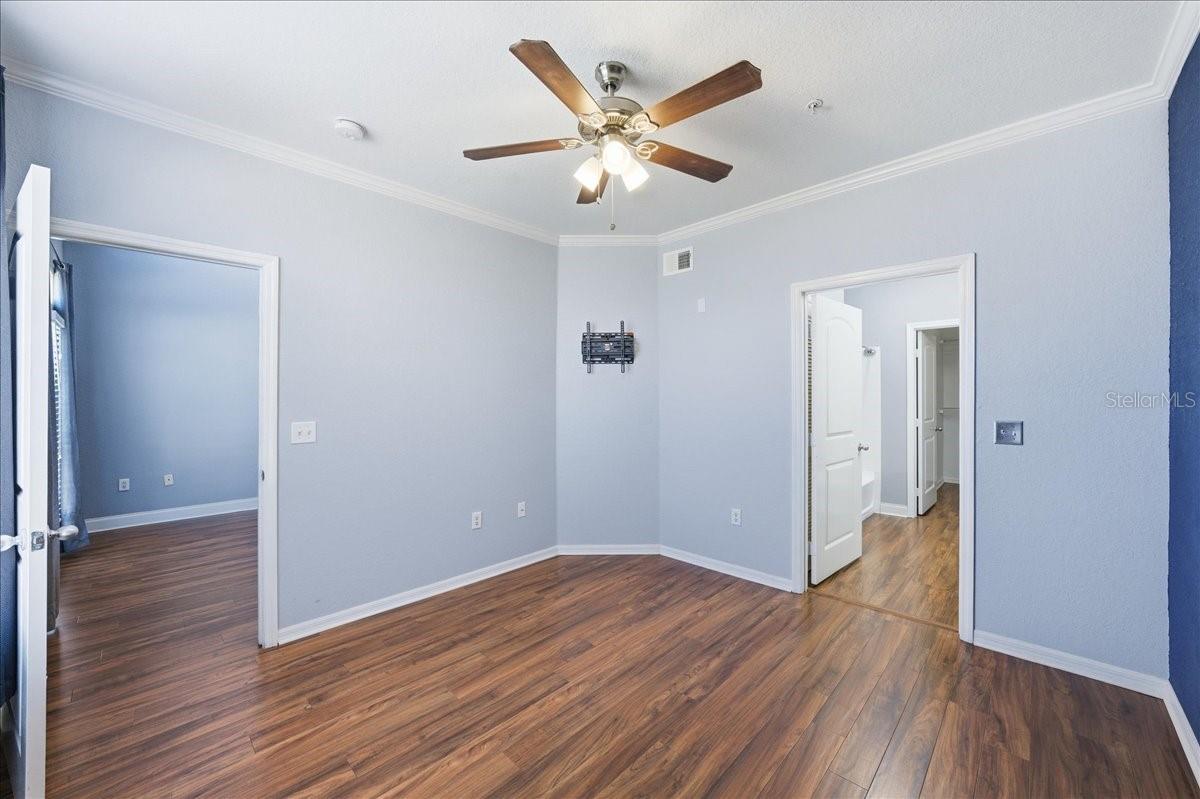 Image 48 of 67 For 4221 Spruce Street 1403