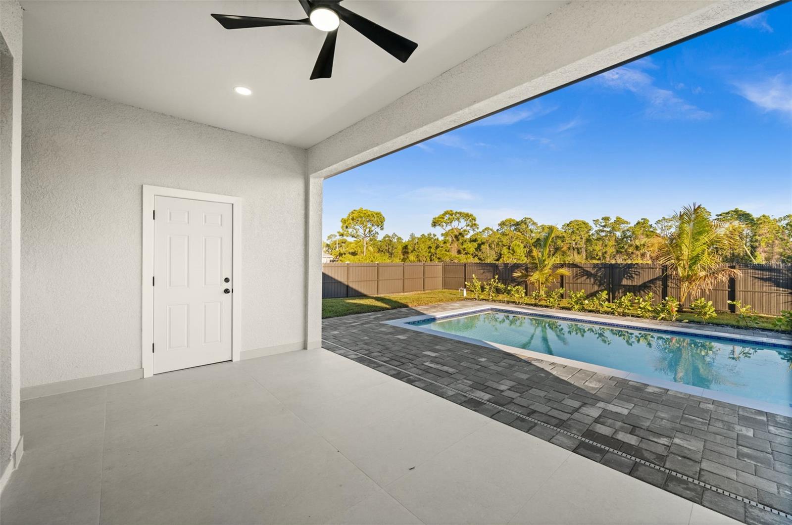 Image 34 of 49 For 1621 23rd Terrace