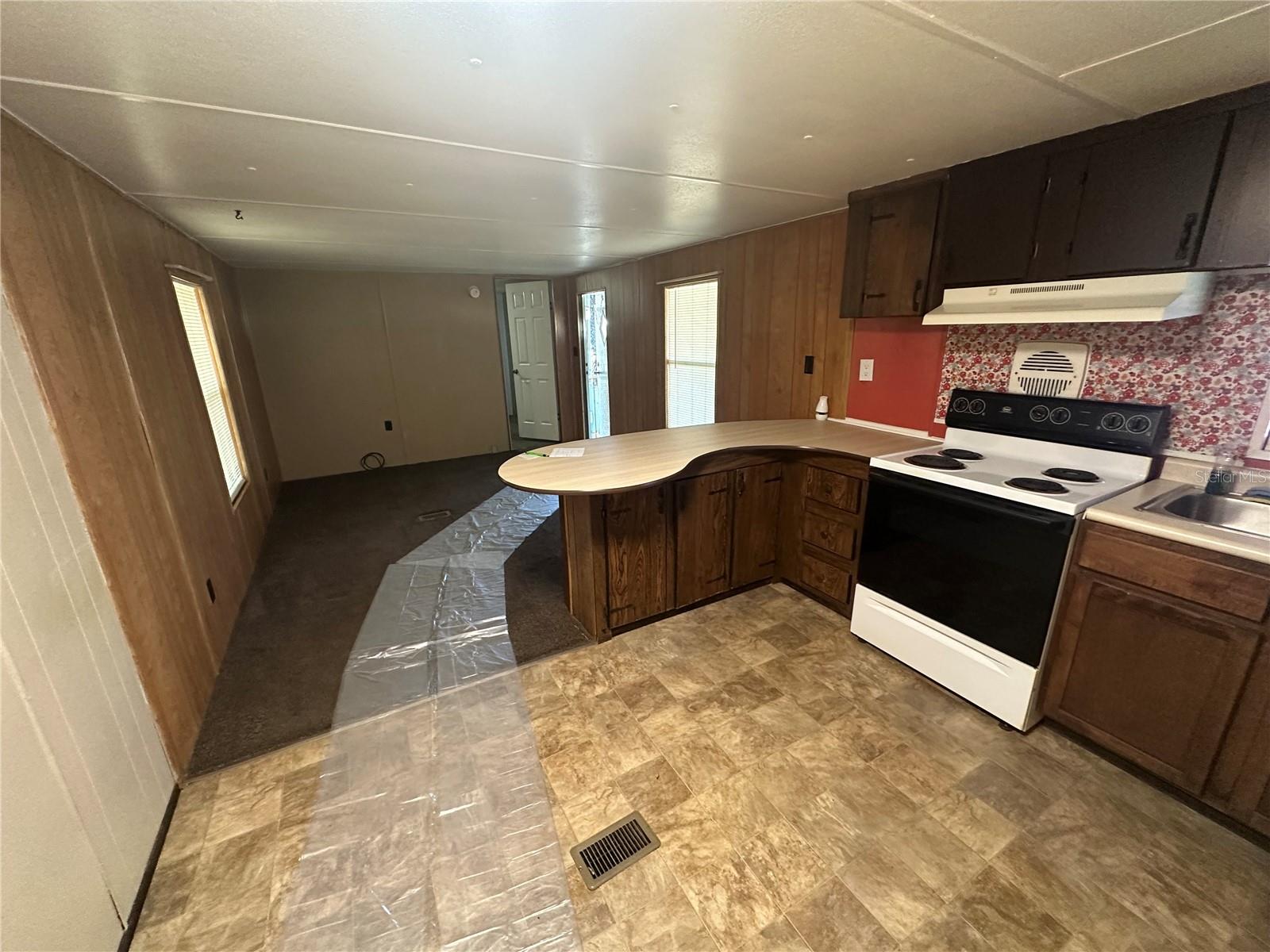 Image 10 of 15 For 9150 142nd Place