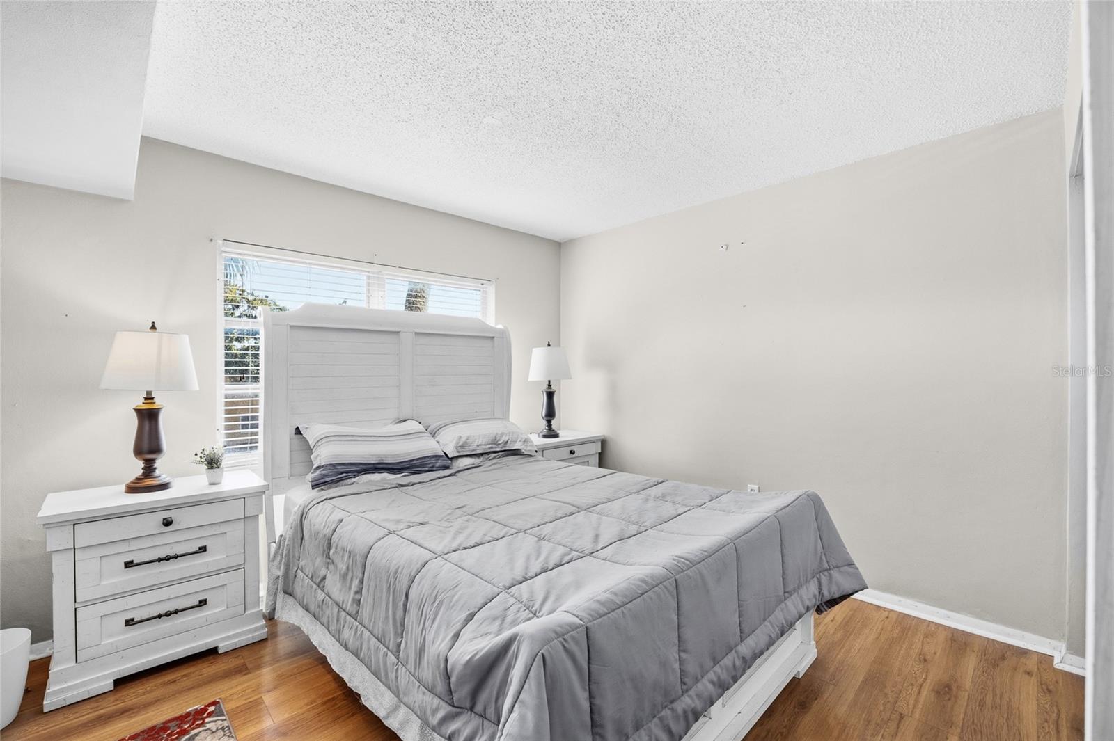 Image 13 of 32 For 100 Waverly Way 201