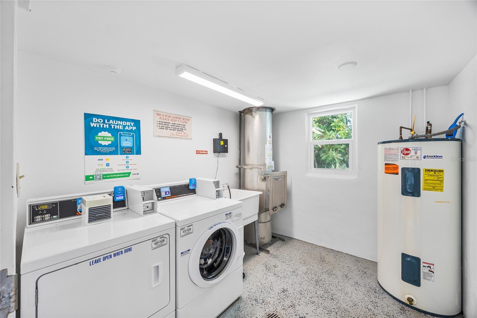 Image 18 of 32 For 100 Waverly Way 201