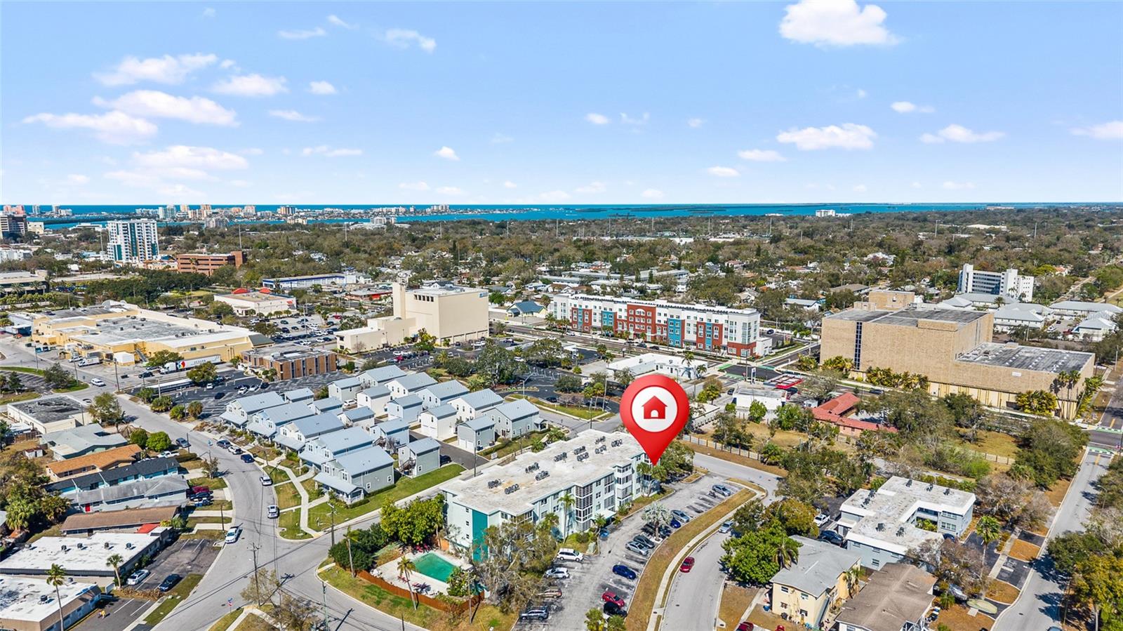 Image 27 of 32 For 100 Waverly Way 201