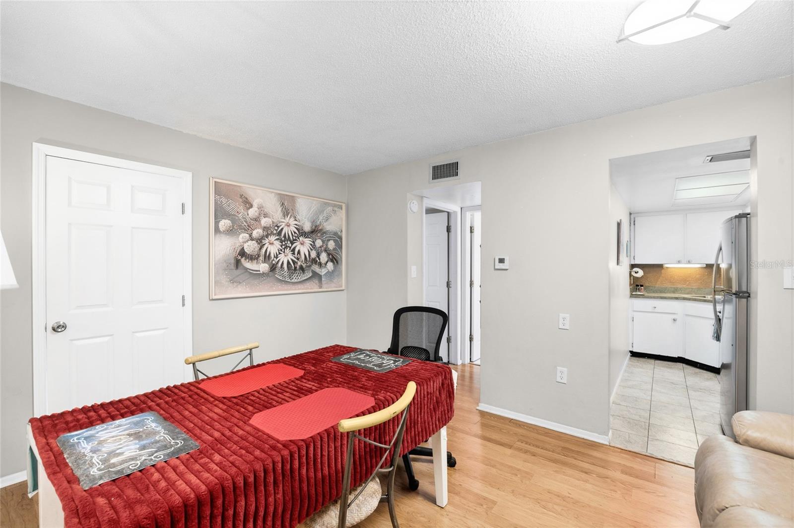 Image 7 of 32 For 100 Waverly Way 201