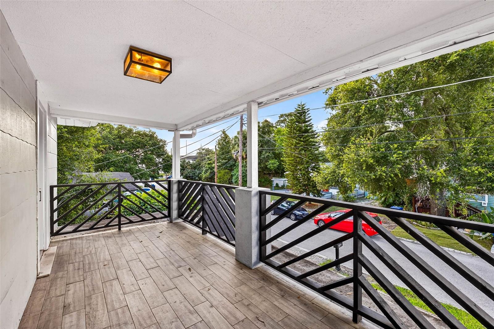 Image 14 of 20 For 809 Baker Street A