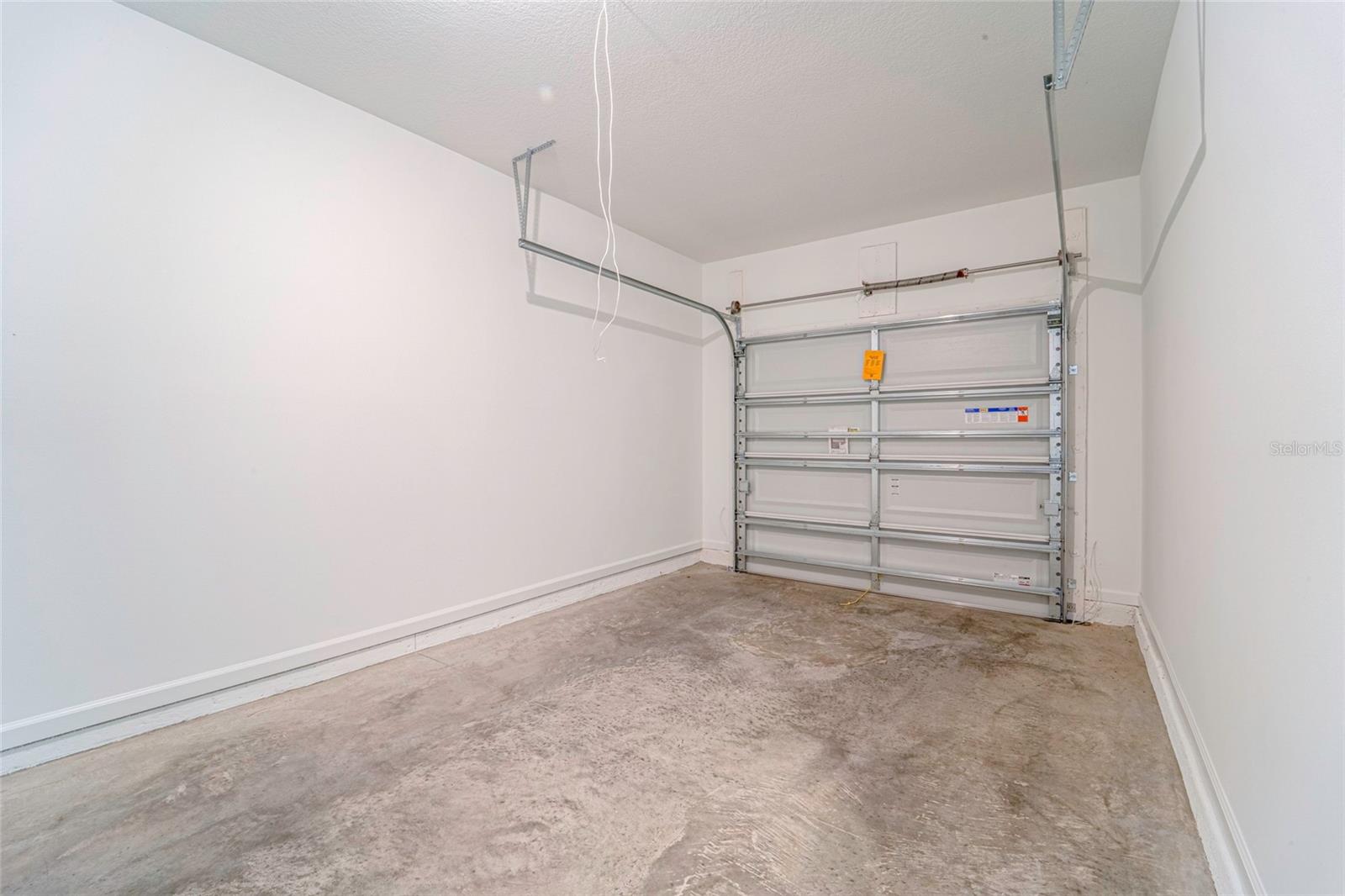 Listing photo id 18 for 1918 Bluewater Lane