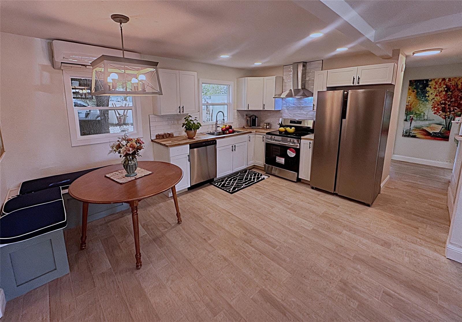 Image 6 of 16 For 903 King Street