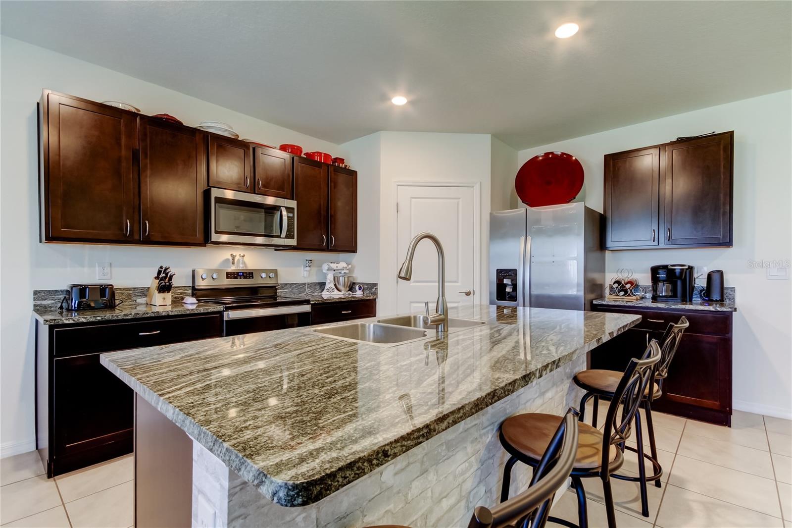 Image 12 of 66 For 2933 Maiden Grass Isle