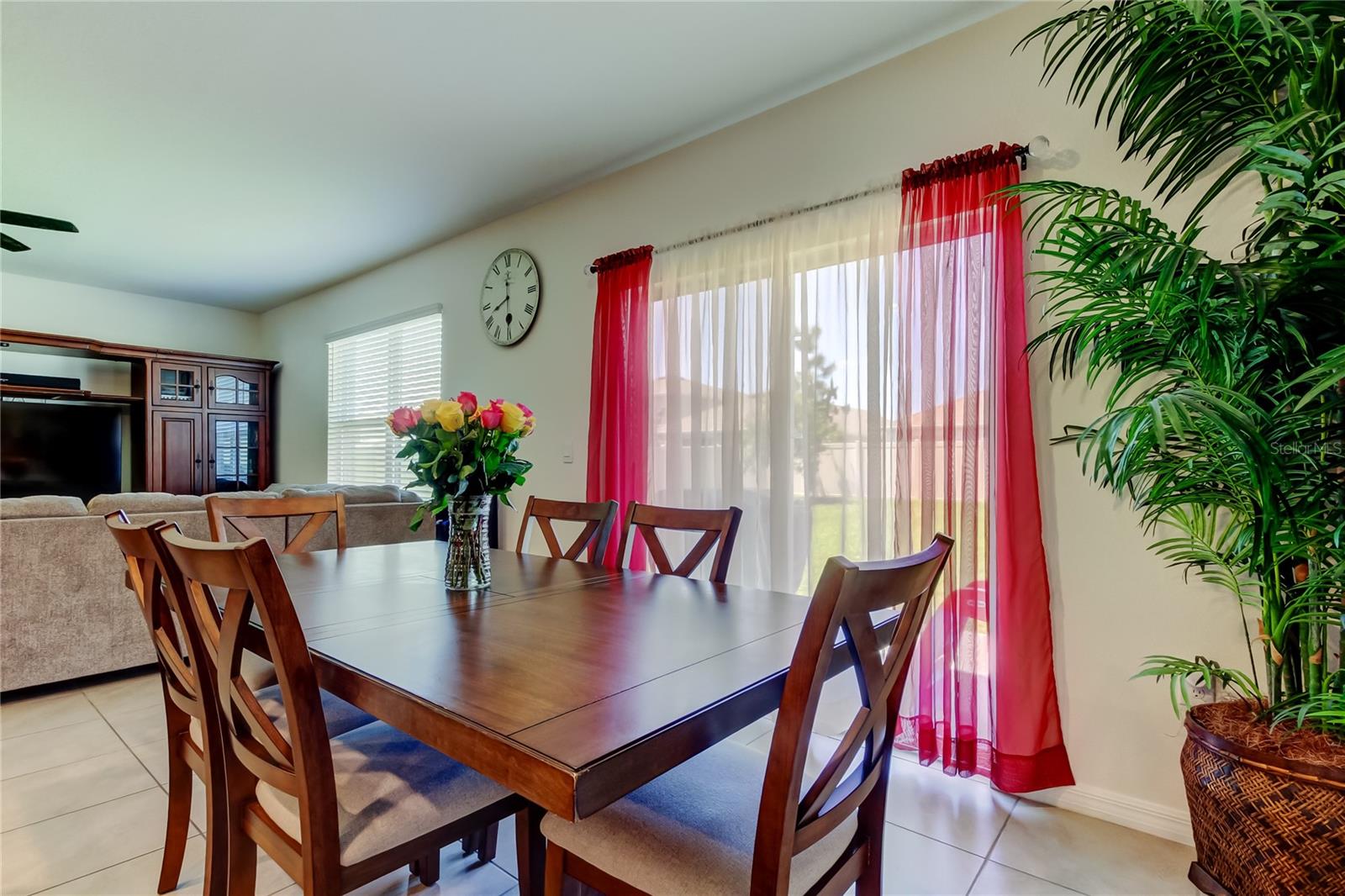 Image 20 of 66 For 2933 Maiden Grass Isle