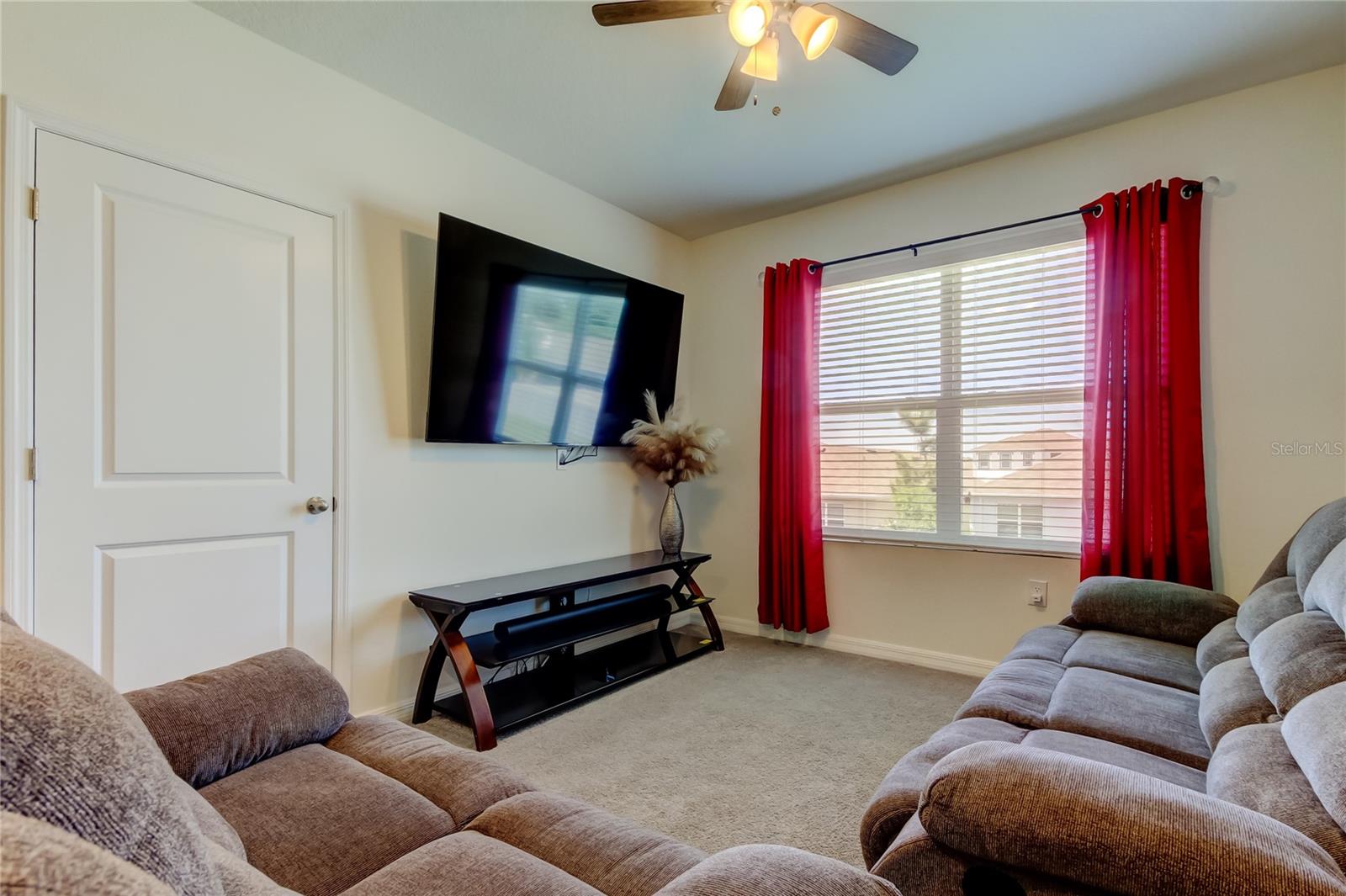 Image 30 of 66 For 2933 Maiden Grass Isle