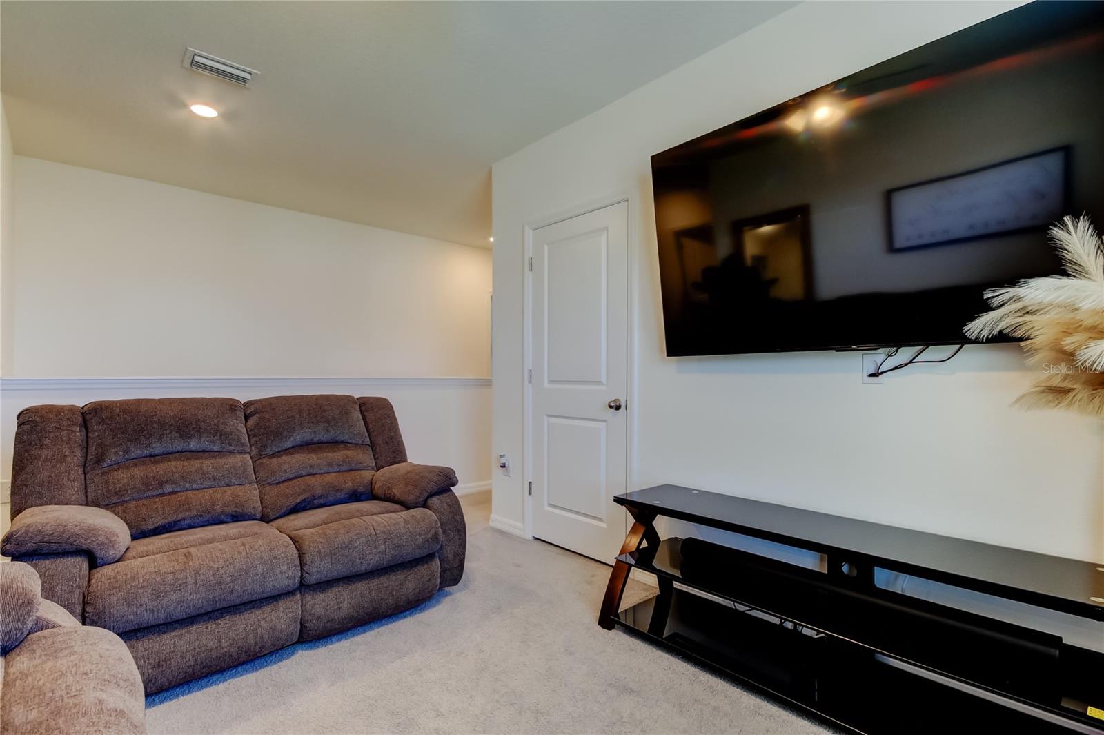 Image 31 of 66 For 2933 Maiden Grass Isle