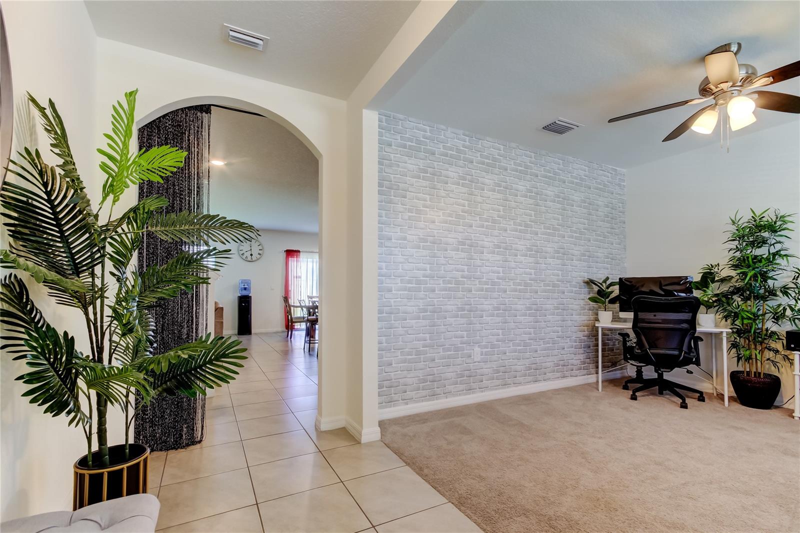 Image 4 of 66 For 2933 Maiden Grass Isle