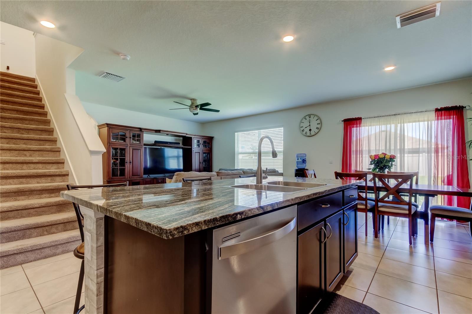 Image 8 of 66 For 2933 Maiden Grass Isle