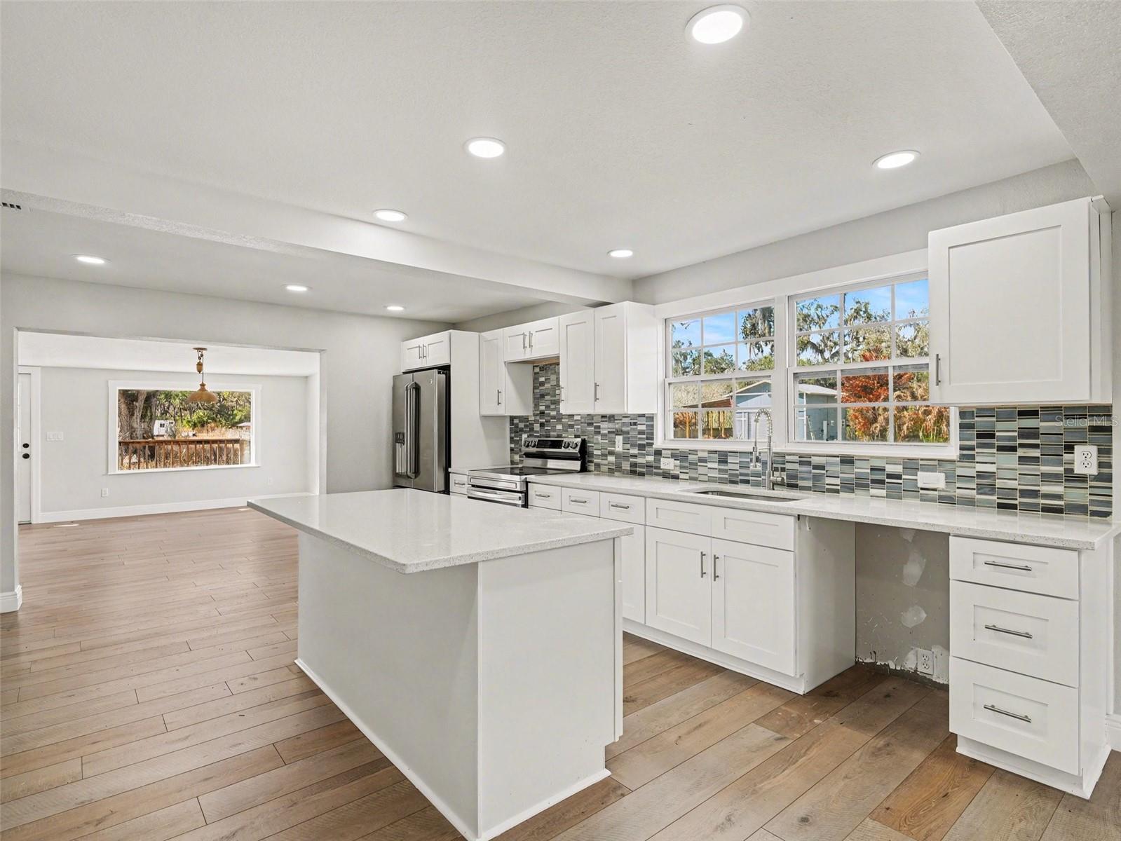 Image 9 of 47 For 6305 Jim Davis Road