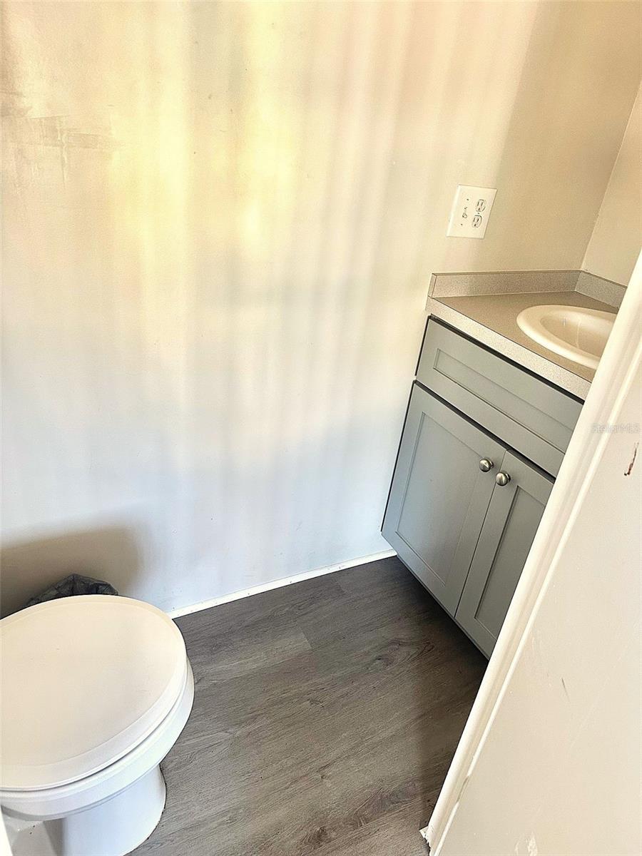 Listing photo id 8 for 9790 66th Street N 19