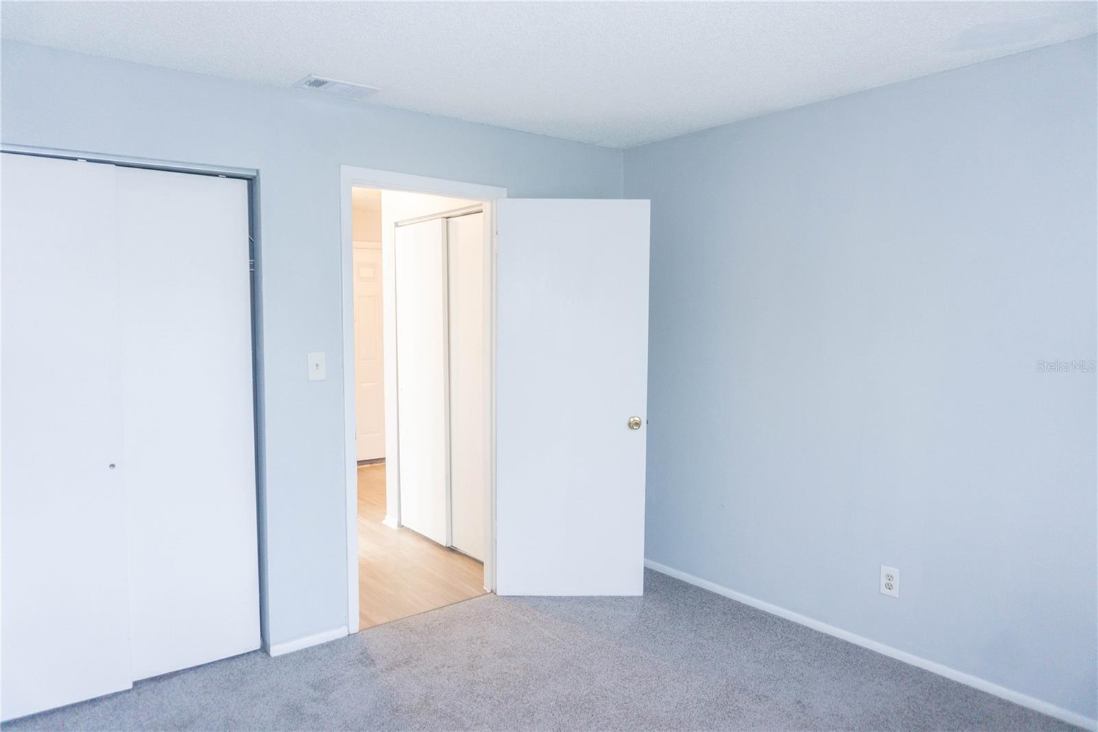 Image 16 of 54 For 616 Golden Raintree Place 616