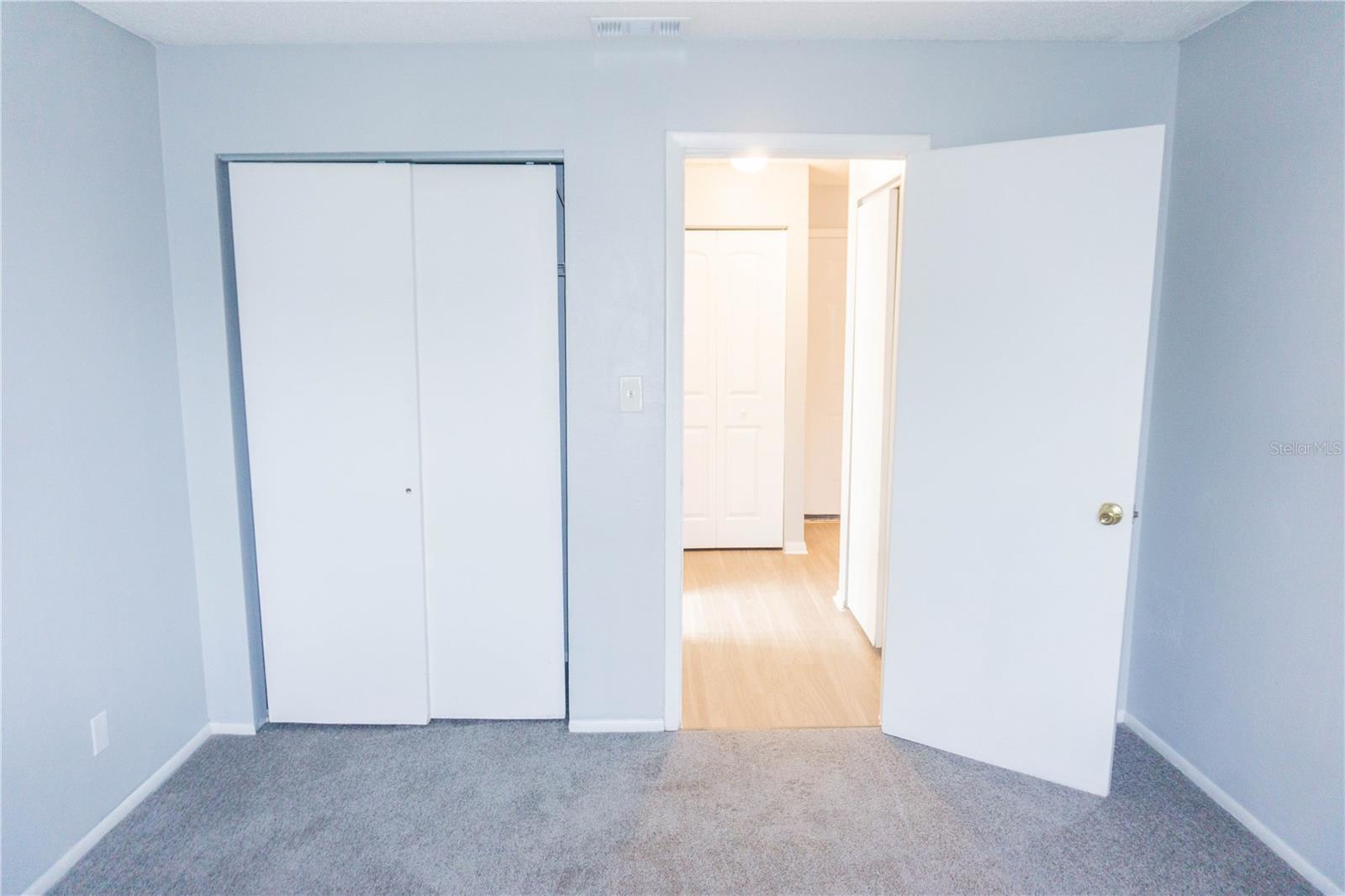 Image 17 of 54 For 616 Golden Raintree Place 616