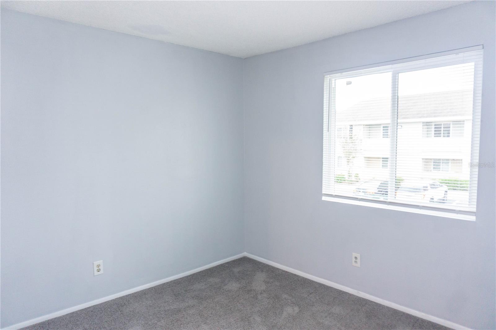 Image 18 of 54 For 616 Golden Raintree Place 616