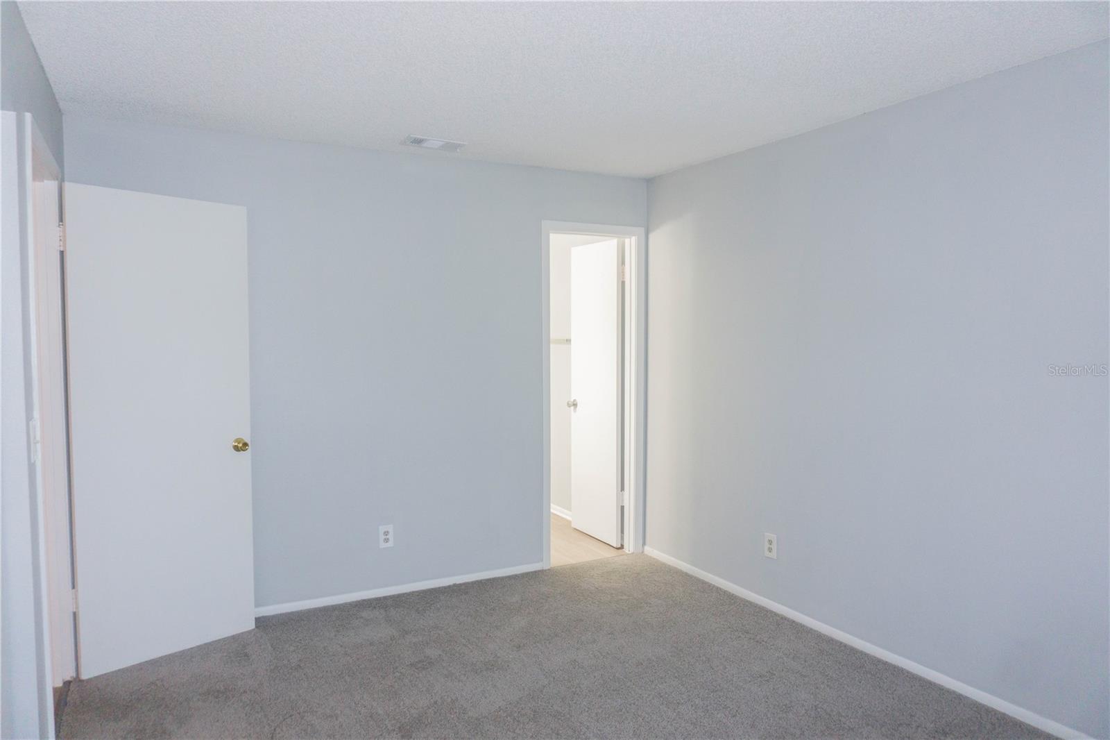 Image 27 of 54 For 616 Golden Raintree Place 616