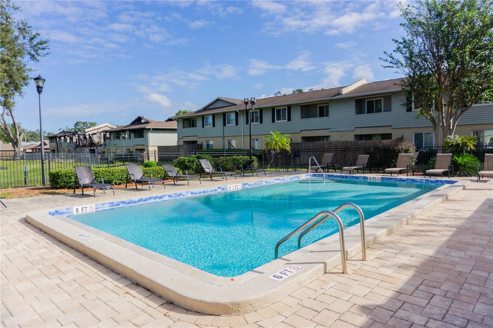 Image 41 of 54 For 616 Golden Raintree Place 616