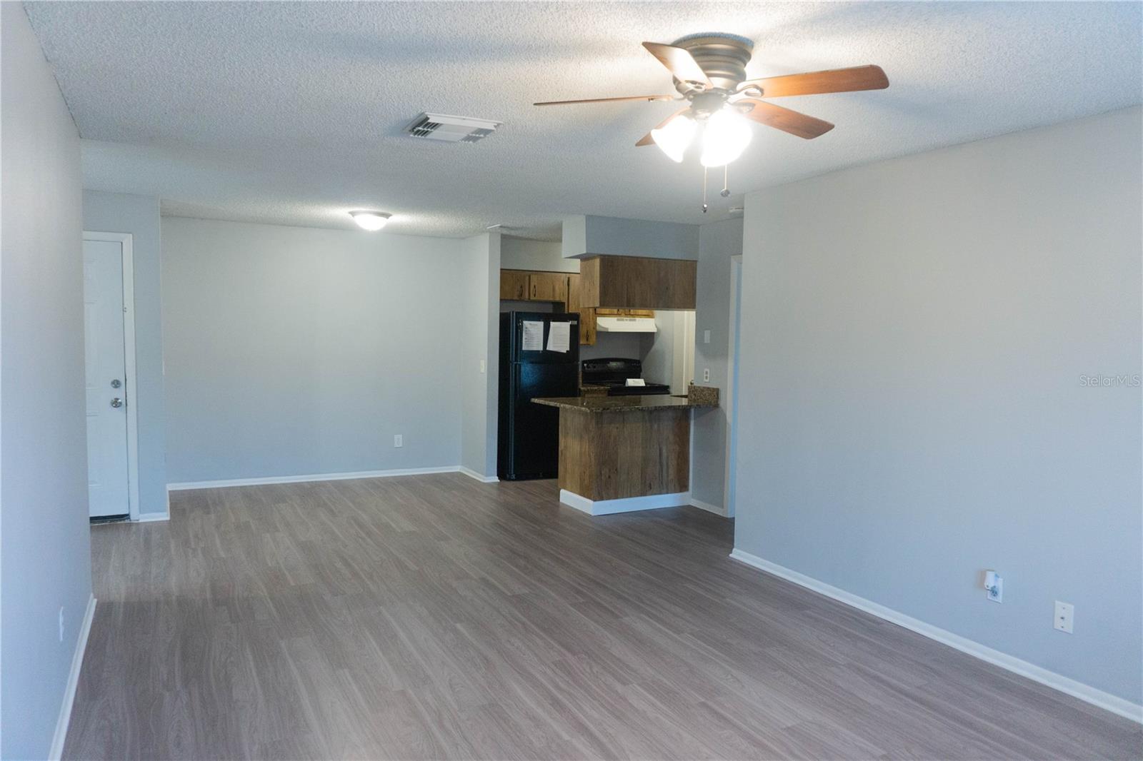 Image 8 of 54 For 616 Golden Raintree Place 616