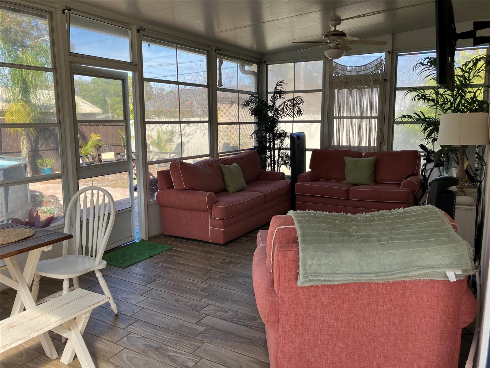 Image 63 of 85 For 2801 61st Avenue N