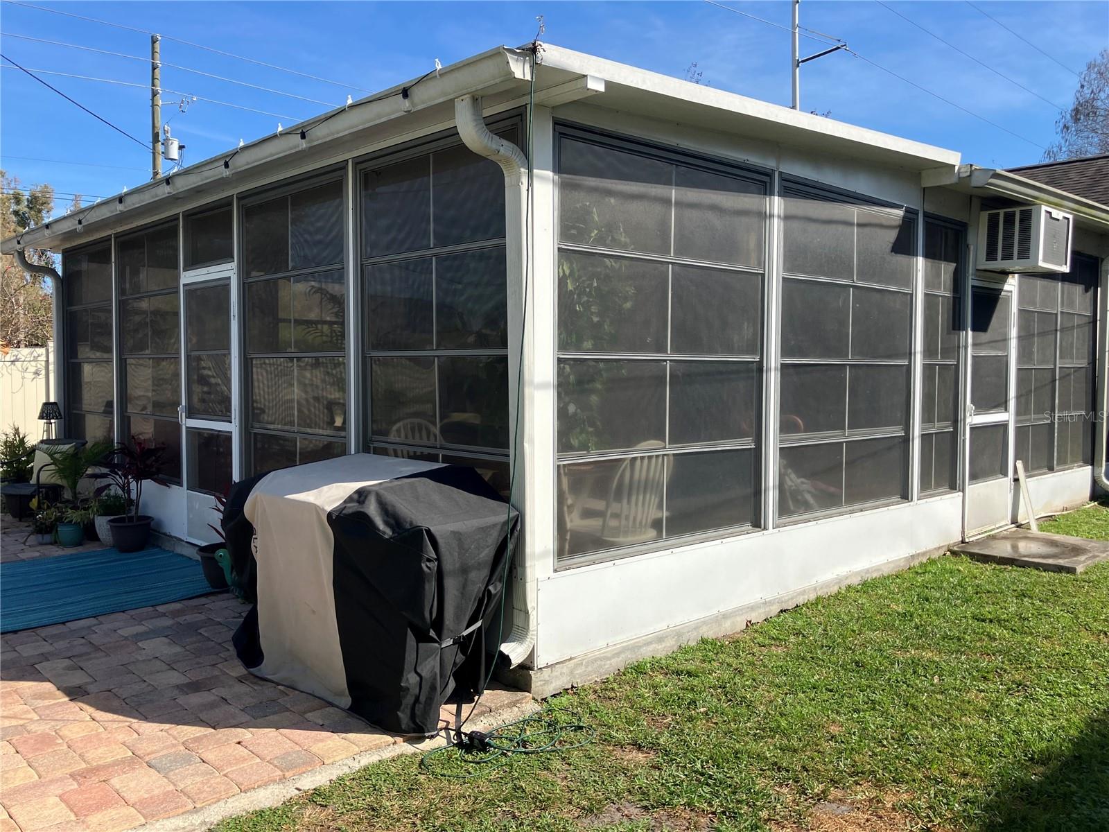 Image 68 of 85 For 2801 61st Avenue N