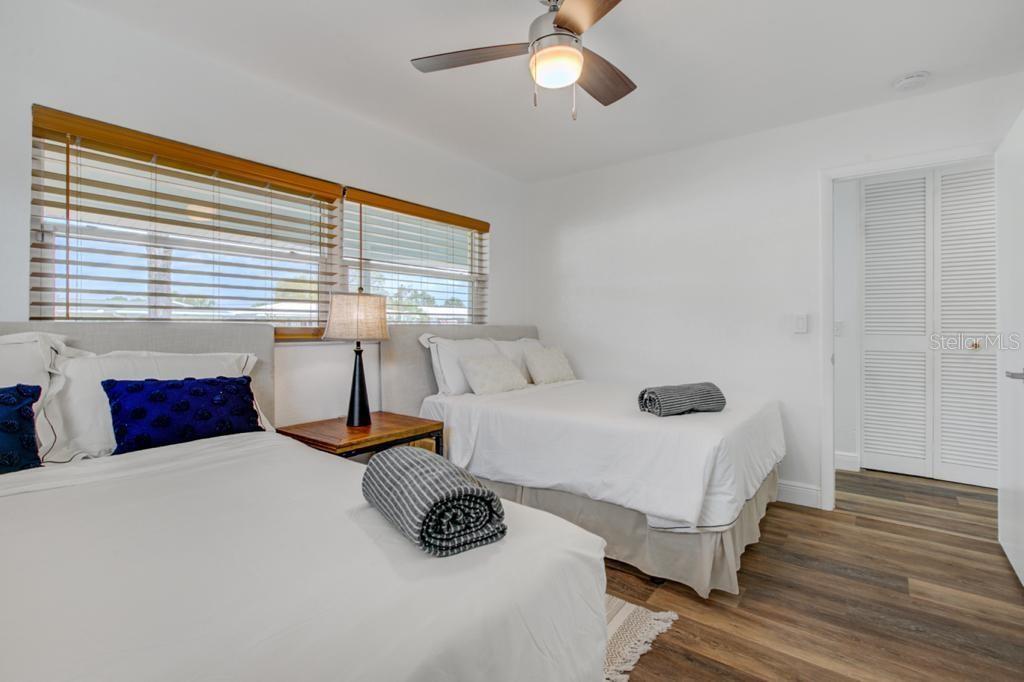 Image 27 of 48 For 2121 Greenbriar Boulevard