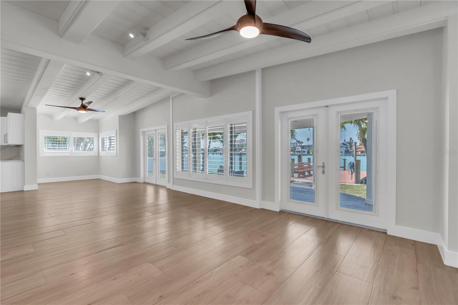 Image 17 of 47 For 8820 Gulf Boulevard