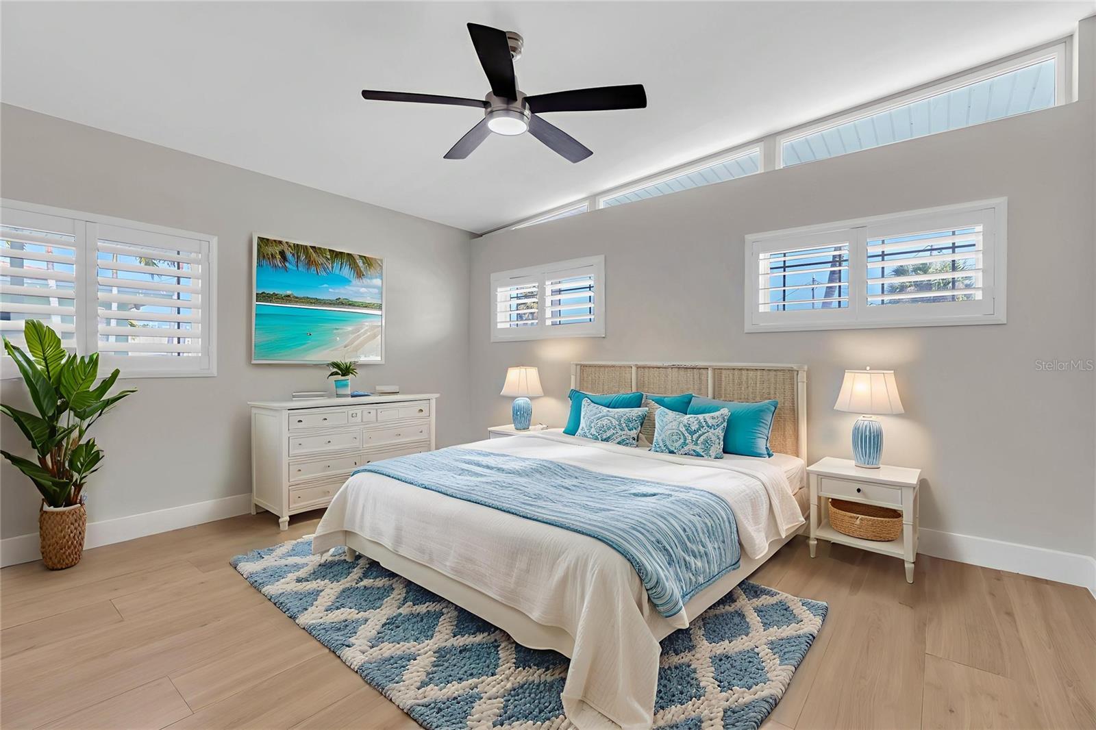 Image 18 of 47 For 8820 Gulf Boulevard