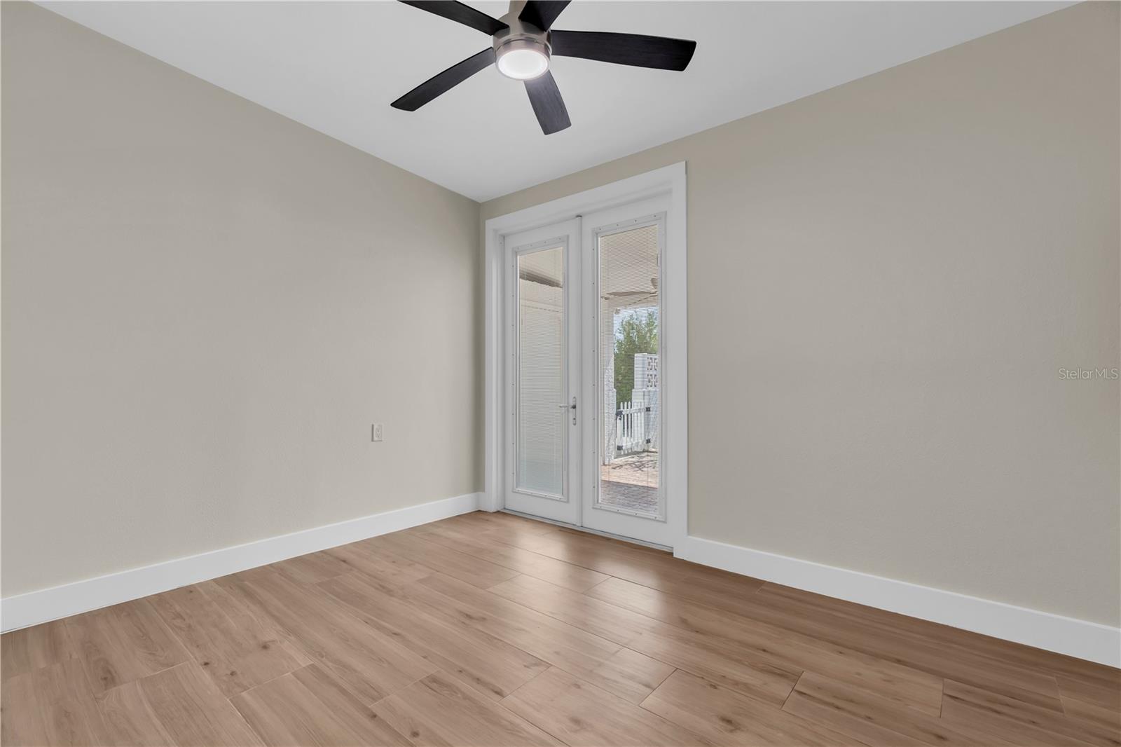 Image 22 of 47 For 8820 Gulf Boulevard