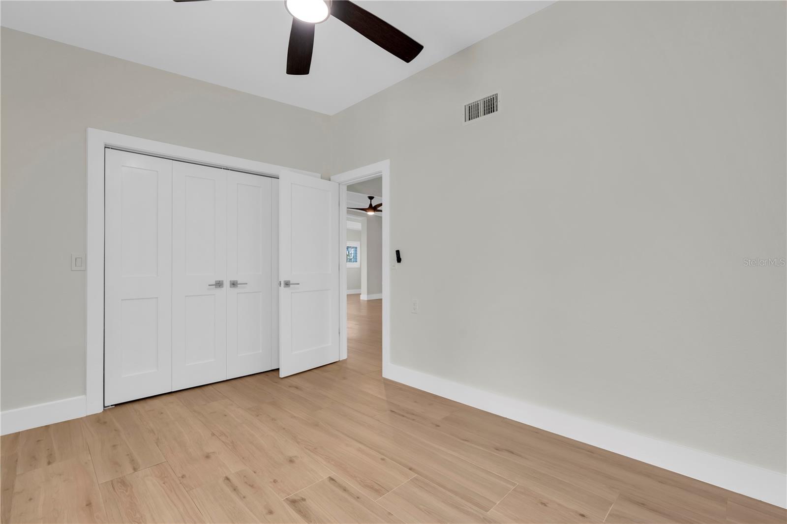 Image 23 of 47 For 8820 Gulf Boulevard