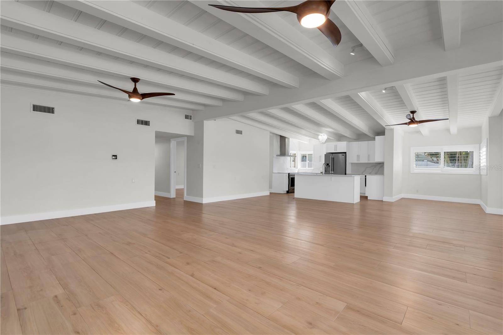 Image 9 of 47 For 8820 Gulf Boulevard