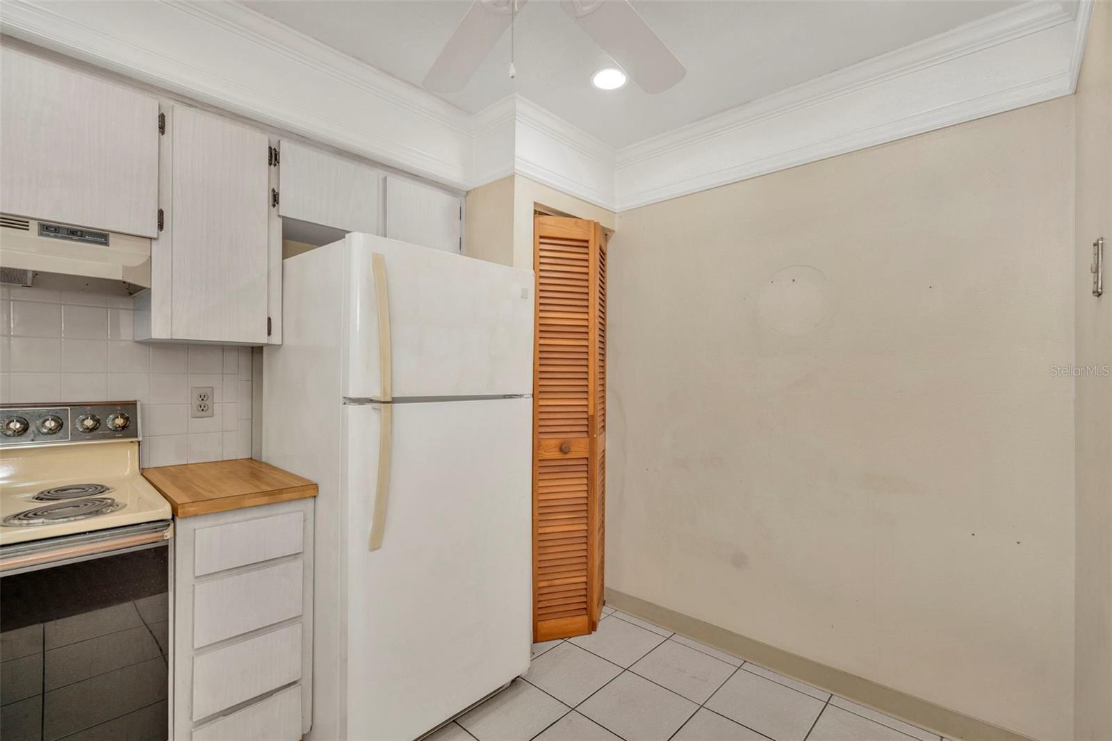 Image 12 of 35 For 13250 Ridge Road 6a3