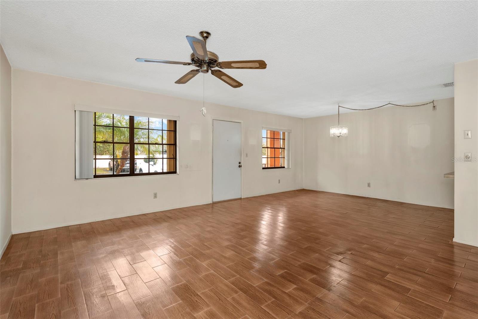 Image 5 of 35 For 13250 Ridge Road 6a3