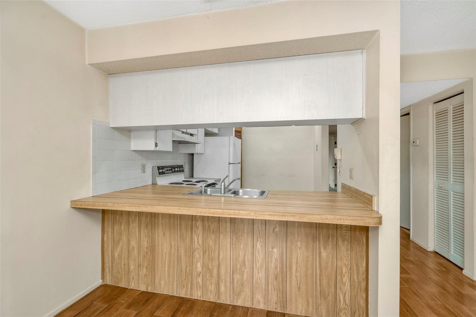 Image 9 of 35 For 13250 Ridge Road 6a3