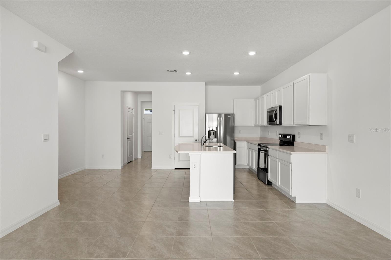 Image 15 of 35 For 17205 Bigleaf Mahogany Lane