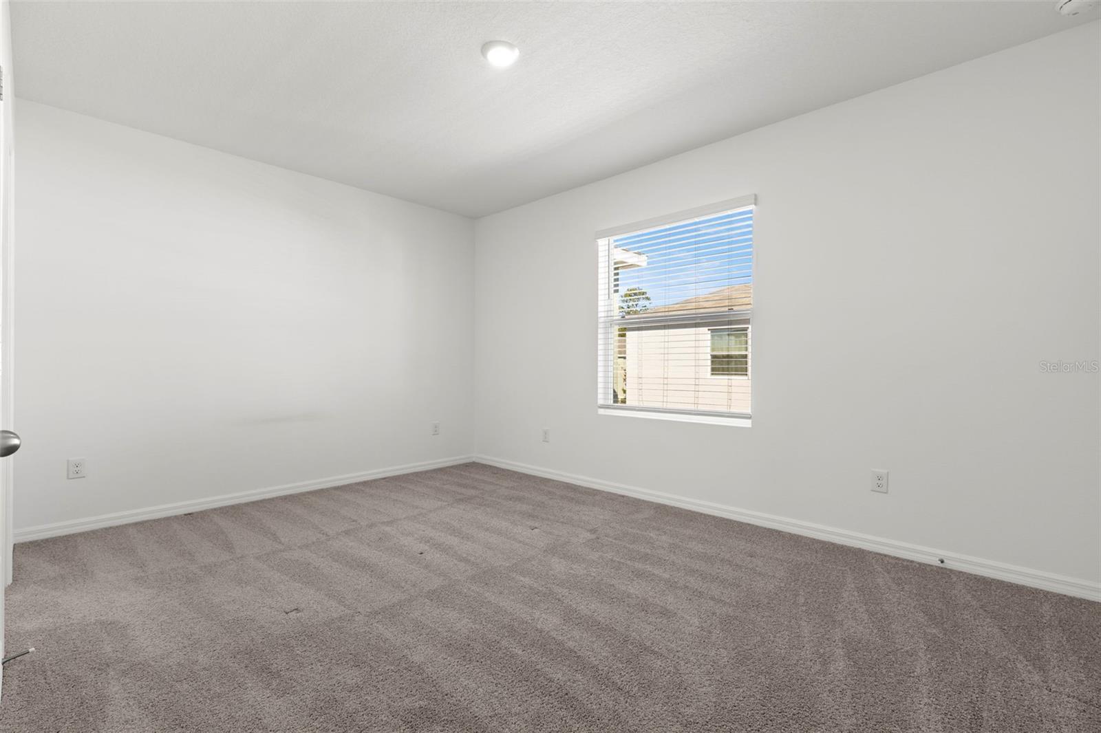 Image 17 of 35 For 17205 Bigleaf Mahogany Lane