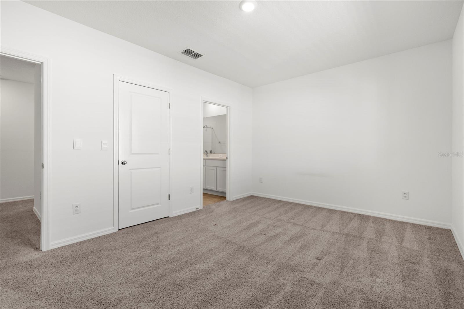 Image 18 of 35 For 17205 Bigleaf Mahogany Lane