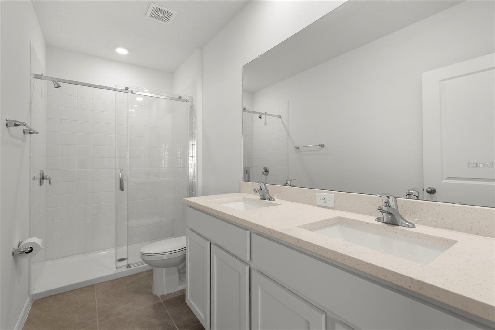 Image 20 of 35 For 17205 Bigleaf Mahogany Lane