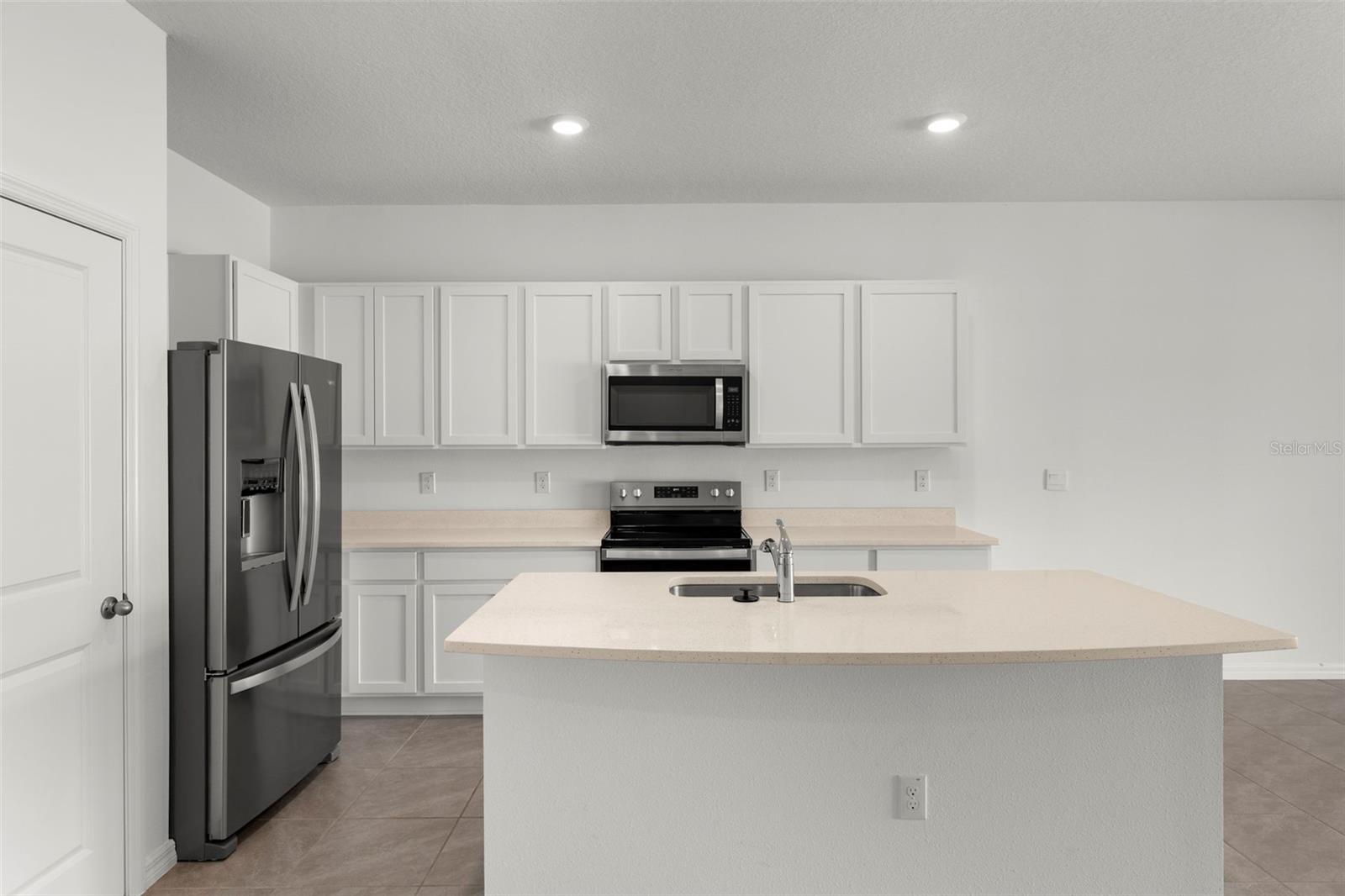 Image 5 of 35 For 17205 Bigleaf Mahogany Lane